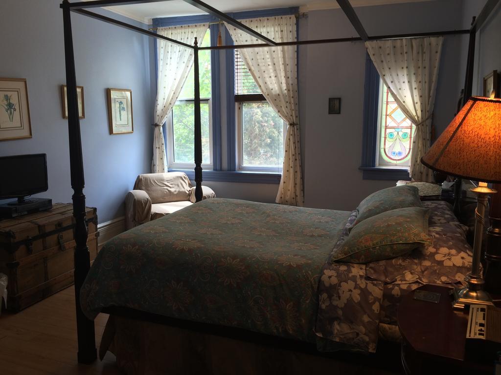 Mcgill Inn B&B Toronto Bilik gambar